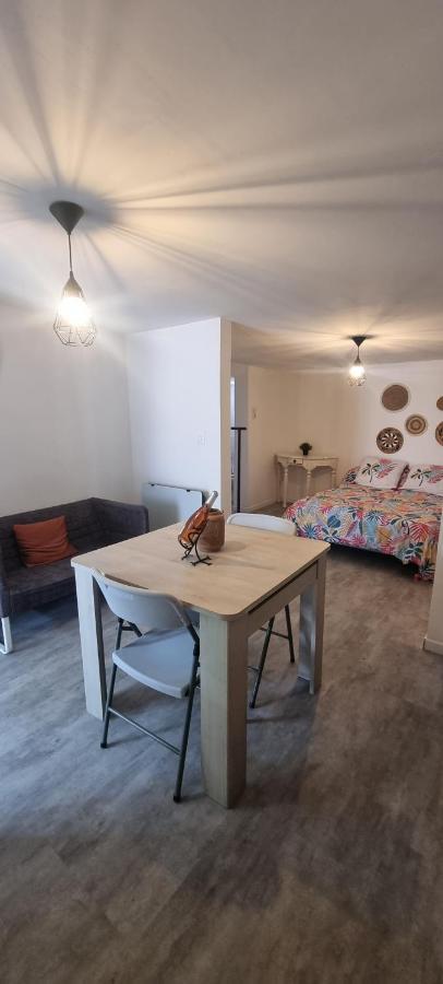 Studio En Camargue Arles Exterior foto